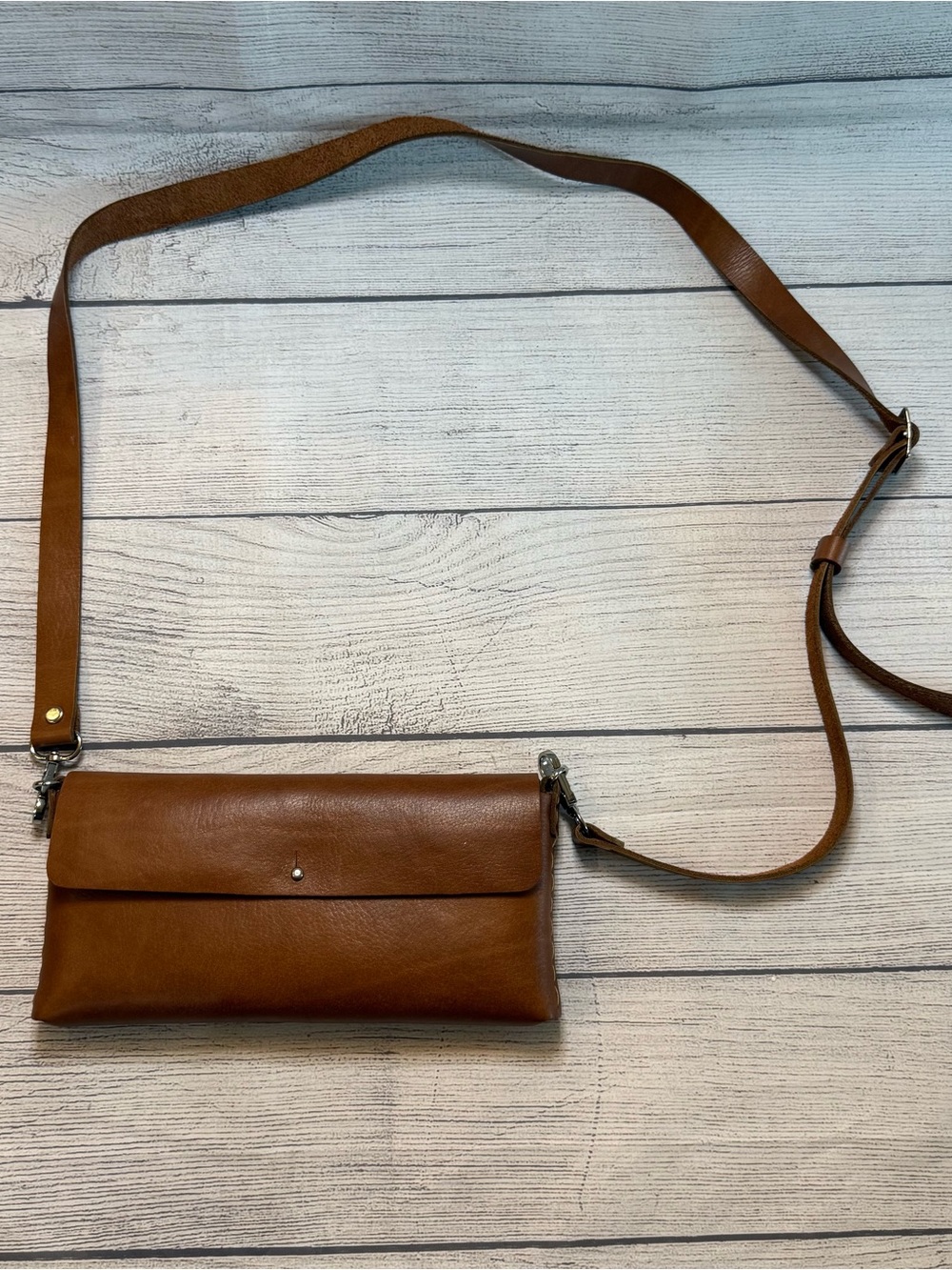 Atlantis Women's Crossbody Bag in Saddle
